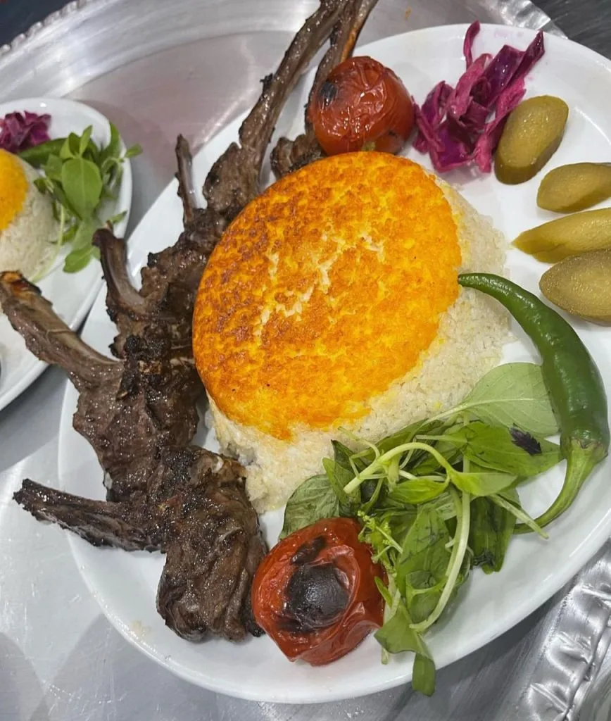 رستوران تاتیان در سنندج