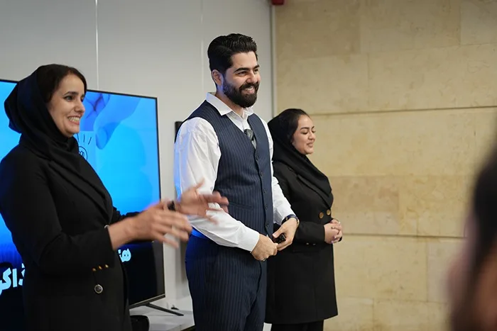 گروه اموزش فرید موذن