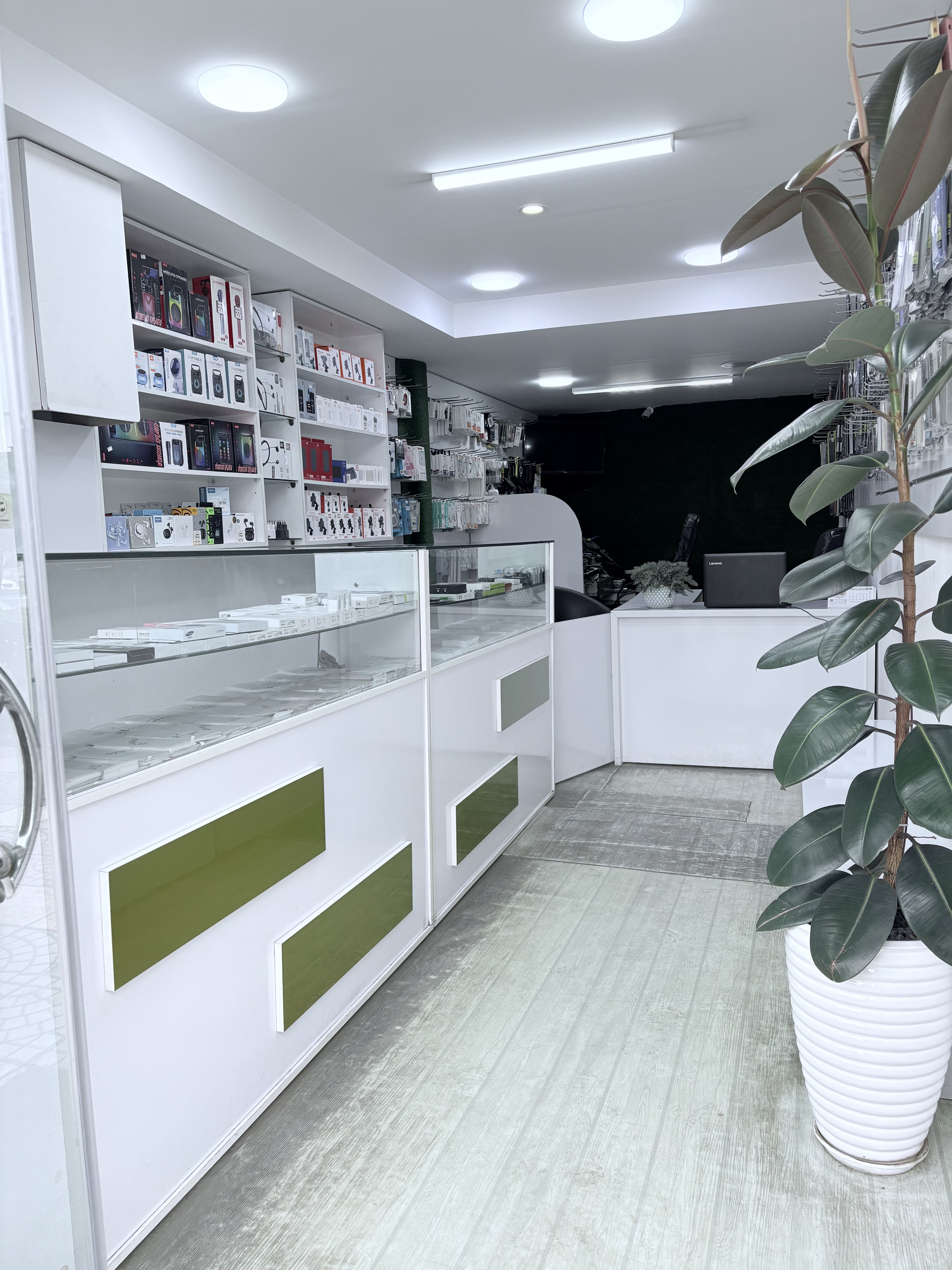 موبایل نبی زاده
