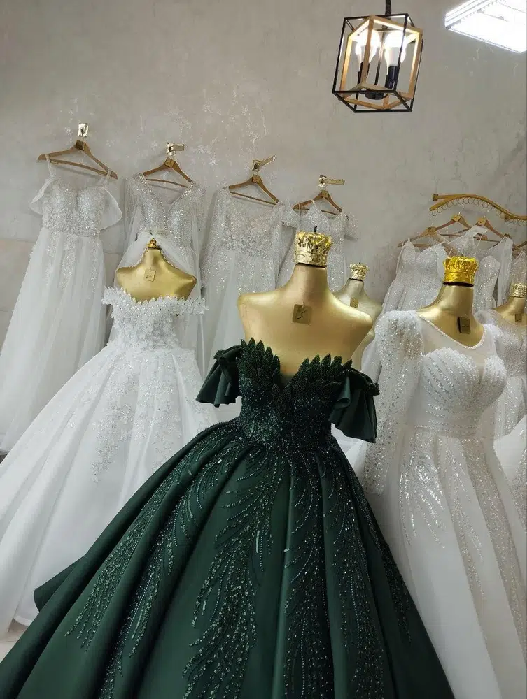 مزون عروس آیسل