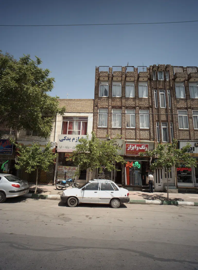 رنگ و ابزار قدوسی