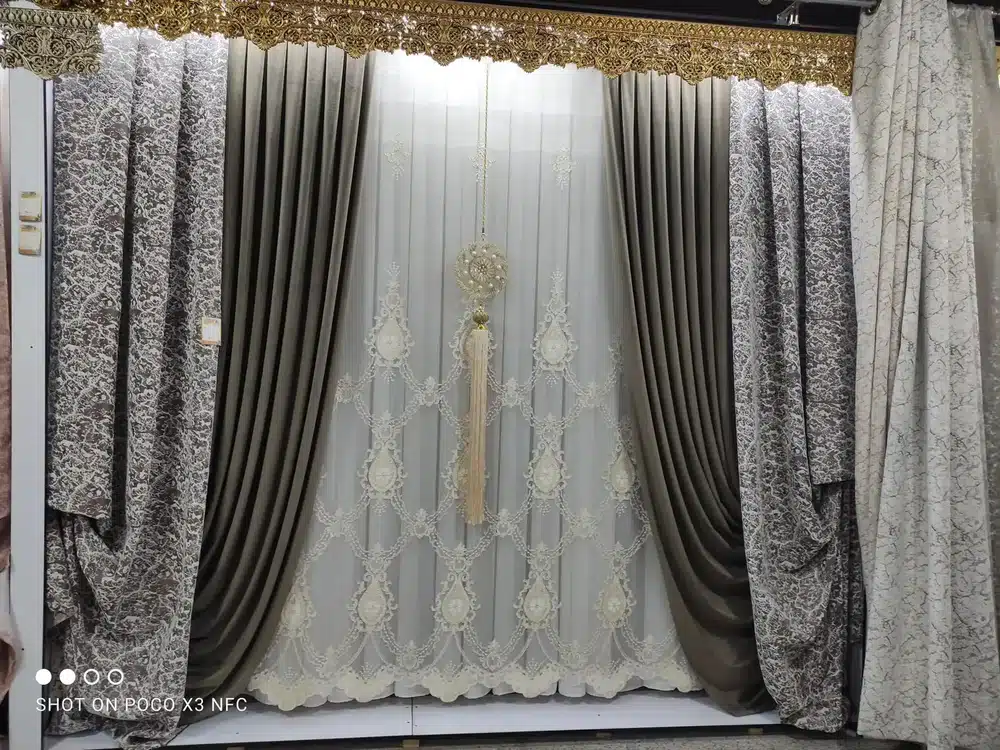 پرده سرای جهان