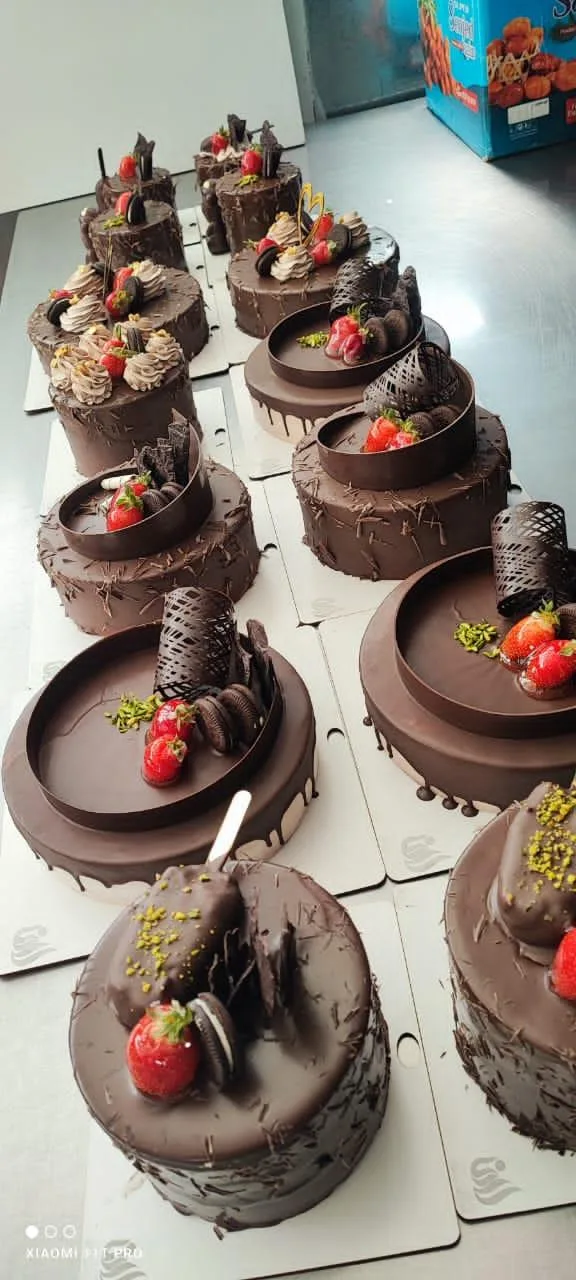 شیرینی سرای لادن