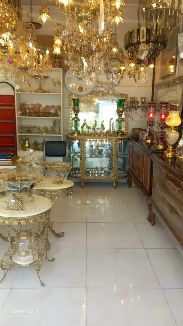 نورا لوکس رشیدی تندیس سابق