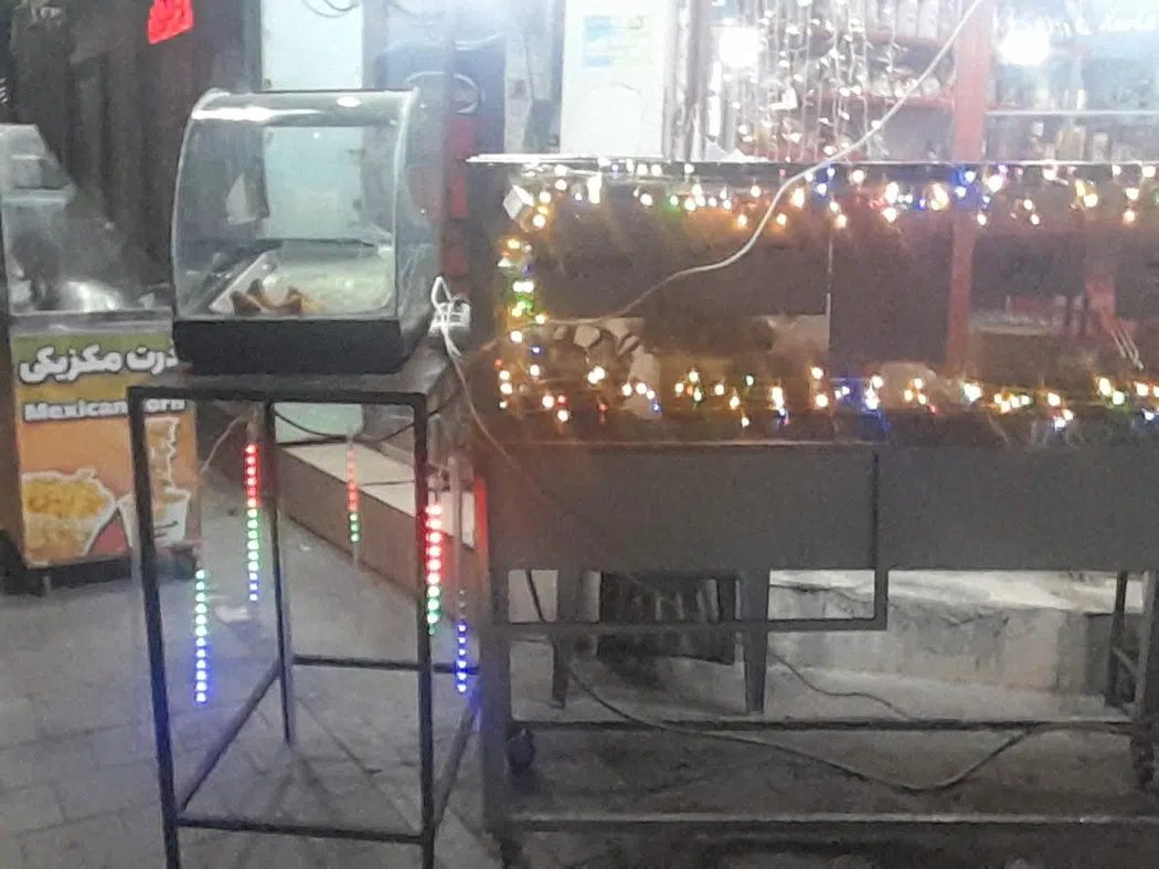 سوپرمارکت سوروسات سلمانی نژاد