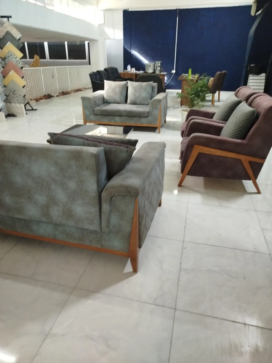 هایپر ساختمان دکوراسیون و مبلمان فونیکس