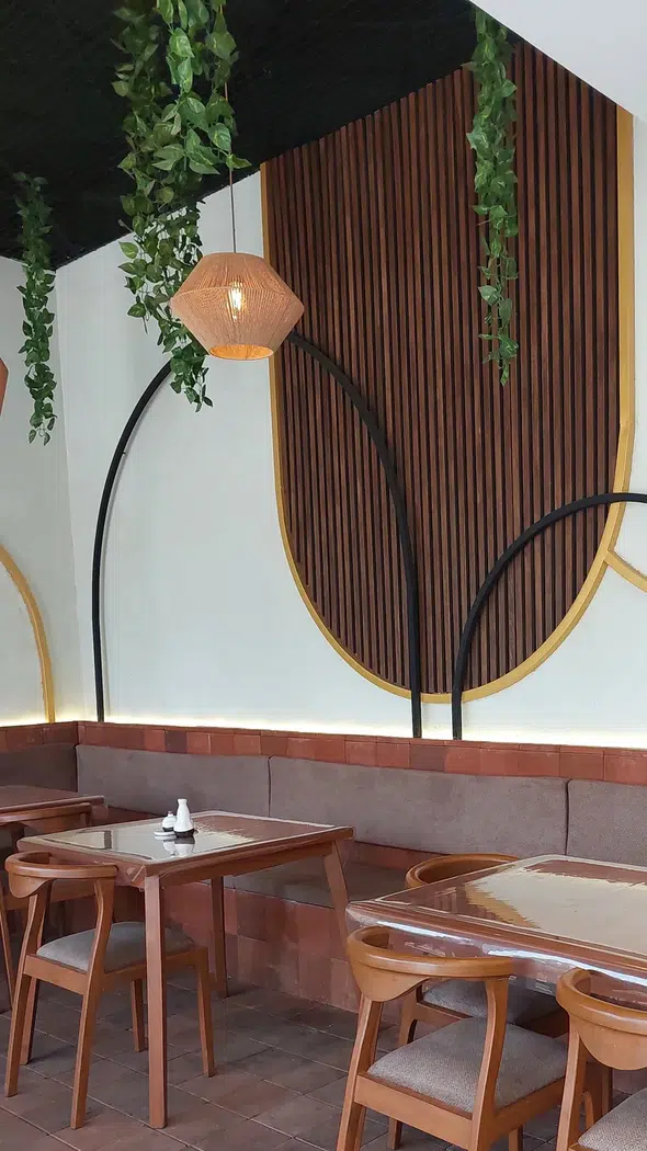 عمارت آریا