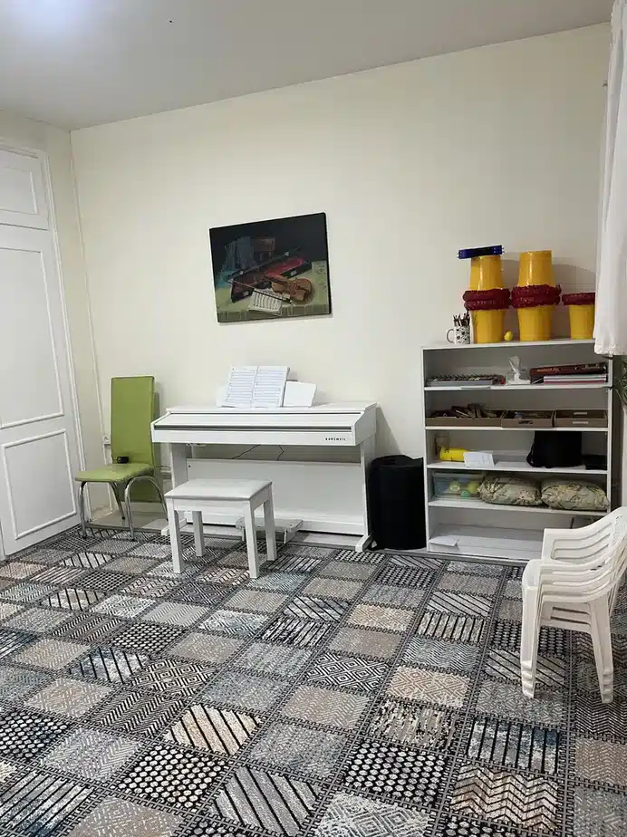 آموزشگاه هنری آرنگ