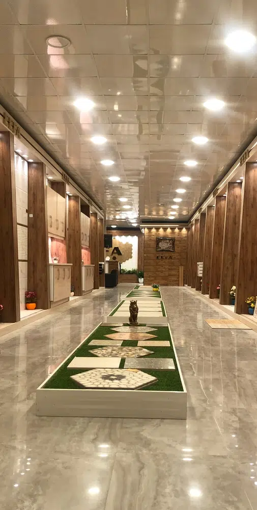 کاشی ایفا پورمهدی