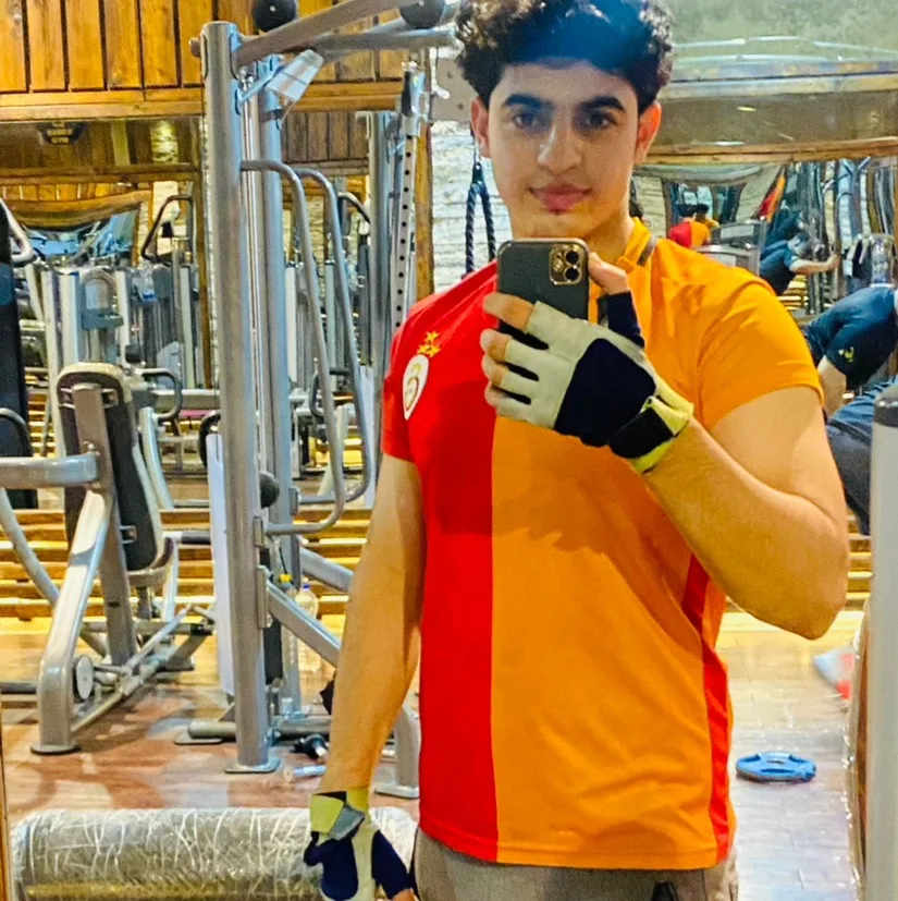 باشگاه بدنسازی جوانان عسلویه