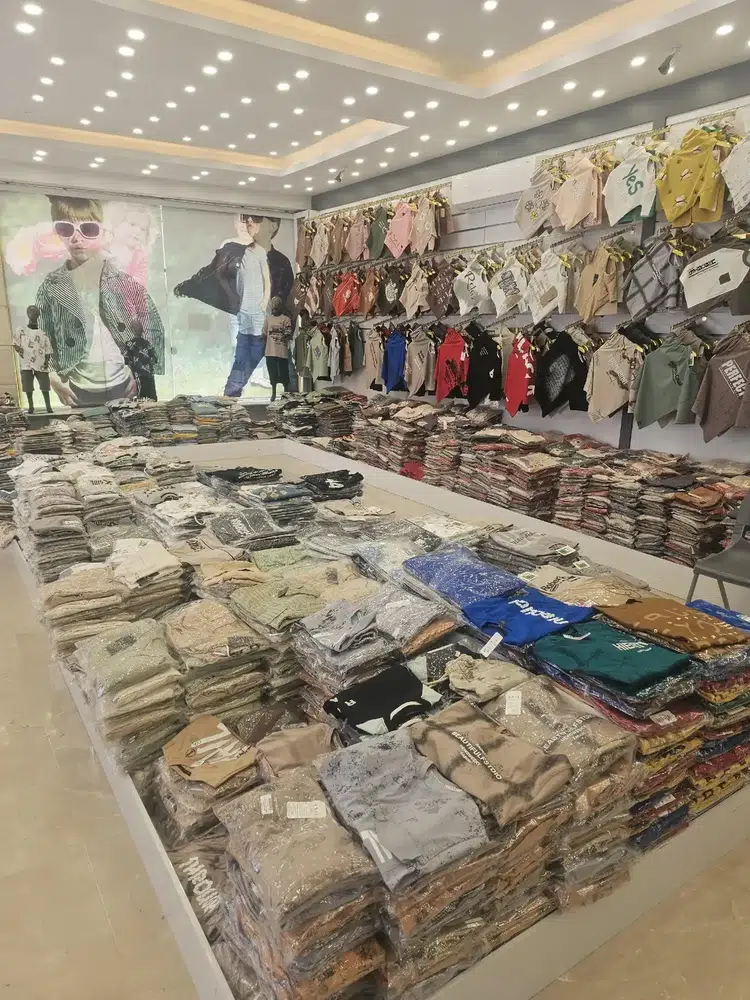 پخش پوشاک بچگانه یگانه